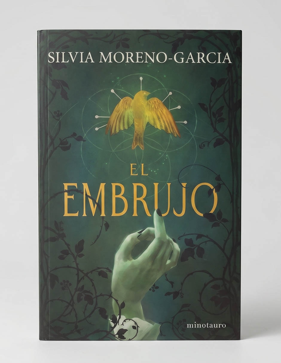 Libro El Embrujo de Silvia Moreno García 1